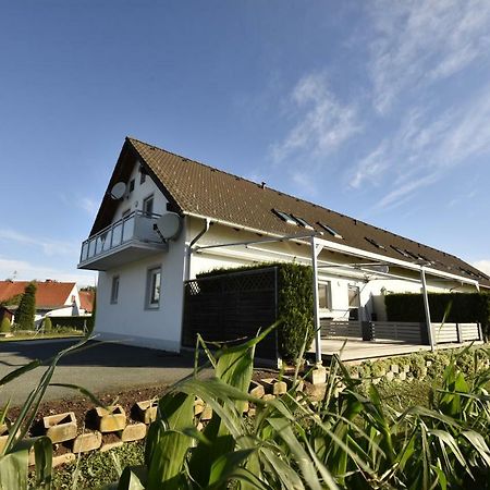 Ferienwohnung Loipersdorf Лойперсдорф бай Фюрстенфелд Екстериор снимка
